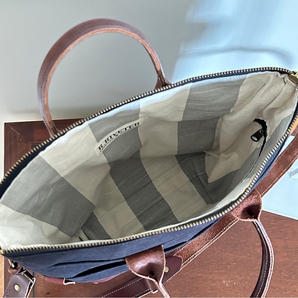 R Riveter Otto Black Canvas Crossbody Bag Tote Leather Military - Picture 10 of 17